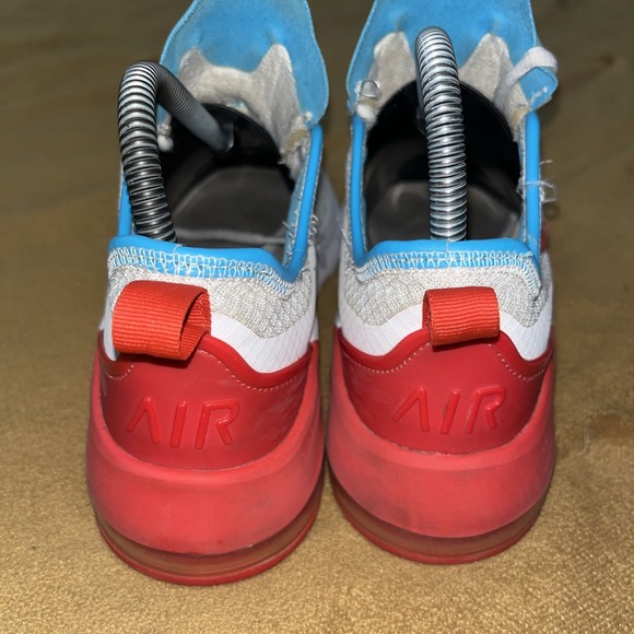 Nike Air Max Motion Womens Shoes Size 7‎ Gym White Running Sneakers CW4285-100 - Picture 4 of 16